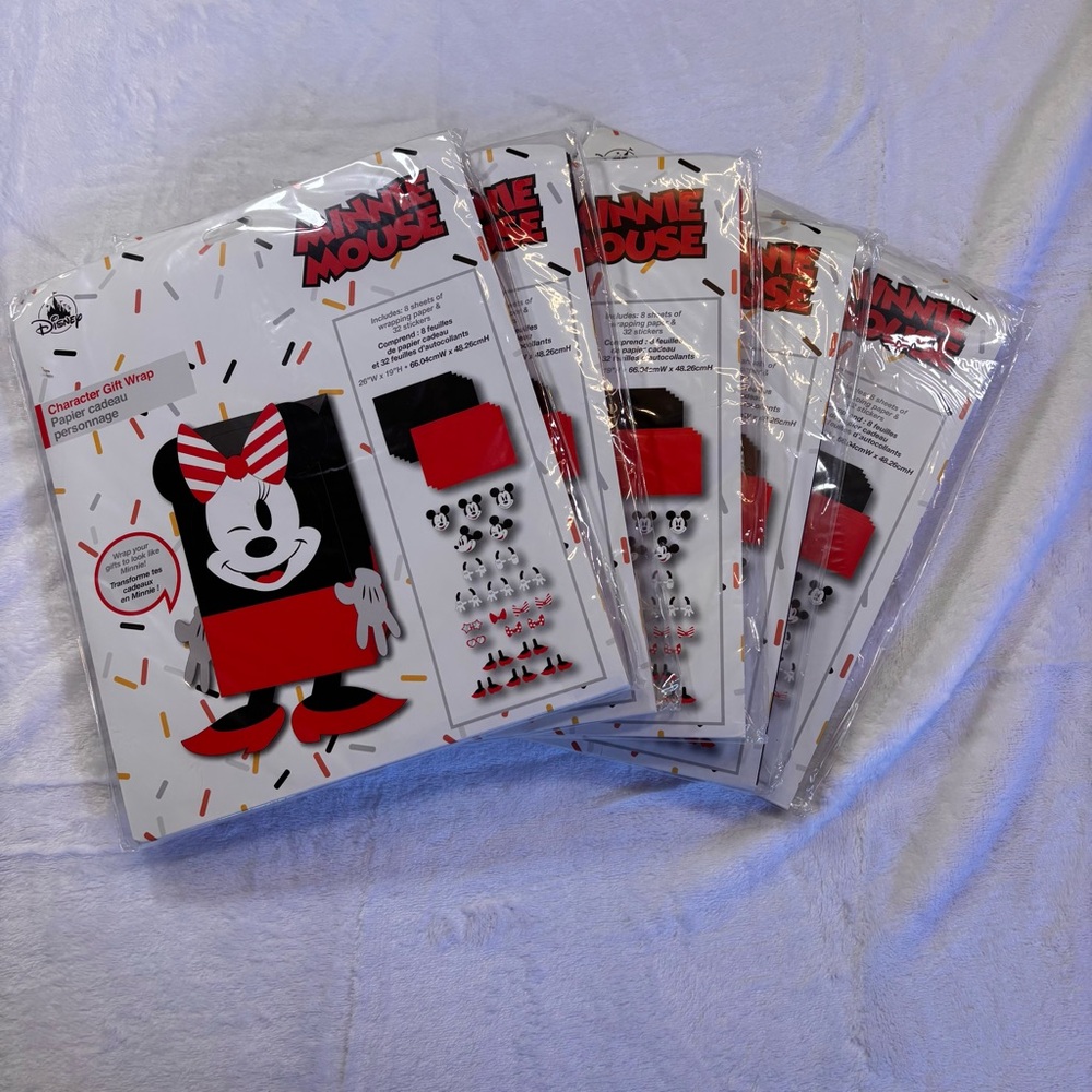 Disney Minnie Mouse Party Set - Red,‎ Black, White